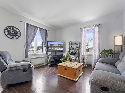 Salon - 253  - 263 Rue Principale, Grenville, QC - Indoor Photo Showing Living Room