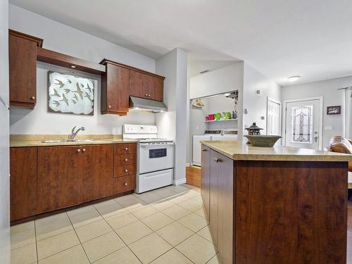 Kitchen - 253  - 263 Rue Principale, Grenville, QC - Indoor Photo Showing Kitchen