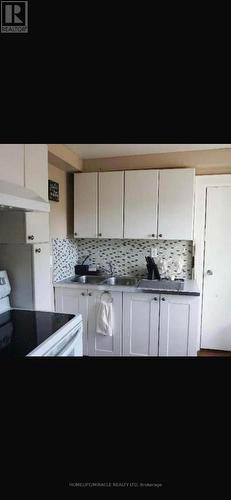 8 Mill Street, Brampton, ON - Indoor Photo Showing Kitchen