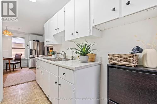 5816 Summer Street, Niagara Falls, ON - Indoor Photo Showing Kitchen With Double Sink