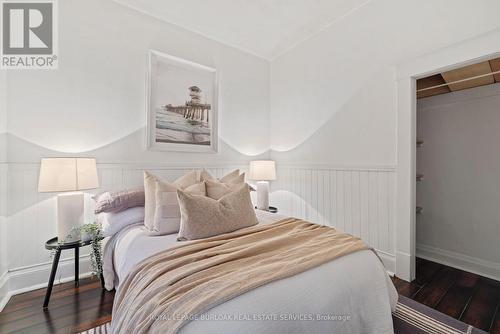 5816 Summer Street, Niagara Falls, ON - Indoor Photo Showing Bedroom