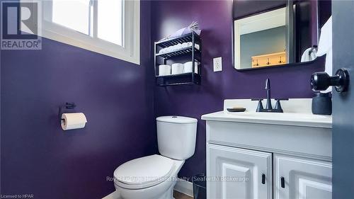 138 Sunset Drive, Goderich (Goderich (Town)), ON - Indoor Photo Showing Bathroom