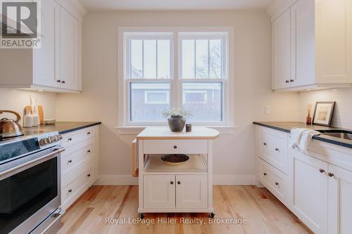 56 Charles Street, Stratford, ON - Indoor Photo Showing Kitchen