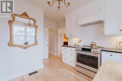 56 Charles Street, Stratford, ON - Indoor Photo Showing Kitchen