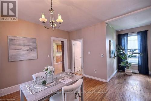 122 Huron Street, Central Huron (Clinton), ON - Indoor Photo Showing Dining Room