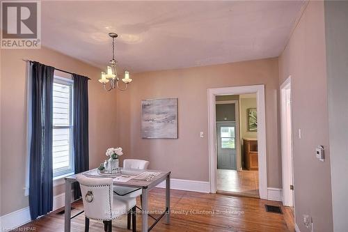 122 Huron Street, Central Huron (Clinton), ON - Indoor Photo Showing Dining Room