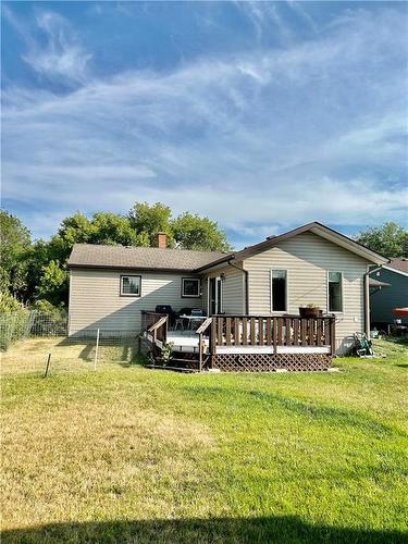 540 La Crosse Street, Virden, MB - Outdoor With Deck Patio Veranda