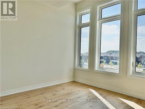 11 Cherry Hill Lane, Barrie (Painswick South), ON - Indoor Photo Showing Other Room