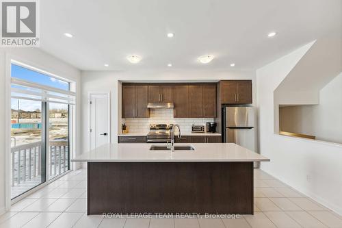 168 Invention Boulevard, Ottawa, ON - Indoor Photo Showing Kitchen With Double Sink