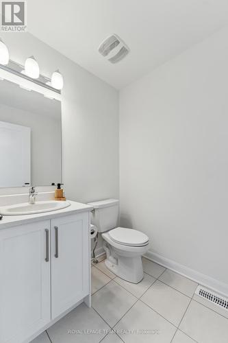 168 Invention Boulevard, Ottawa, ON - Indoor Photo Showing Bathroom