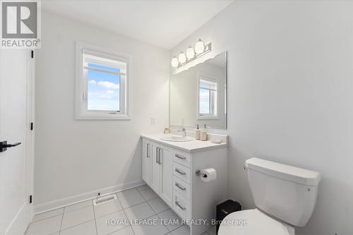 168 Invention Boulevard, Ottawa, ON - Indoor Photo Showing Bathroom