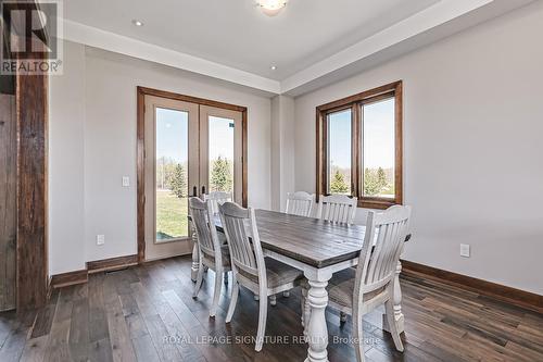 11 Windrose Valley Boulevard, Clearview, ON - Indoor Photo Showing Dining Room