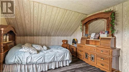 341149 Grey Rd 28, West Grey, ON - Indoor Photo Showing Bedroom