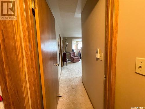 303 119 4Th Avenue W, Kindersley, SK - Indoor Photo Showing Other Room