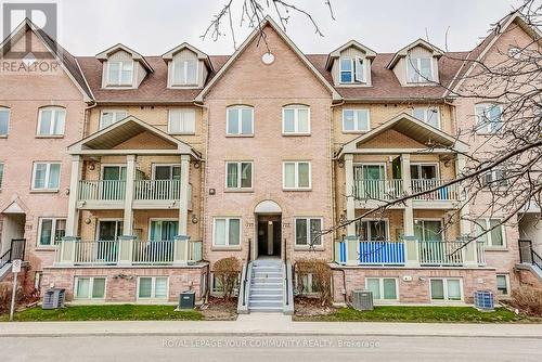 722 - 75 Weldrick Road E, Richmond Hill, ON - Outdoor With Balcony With Facade