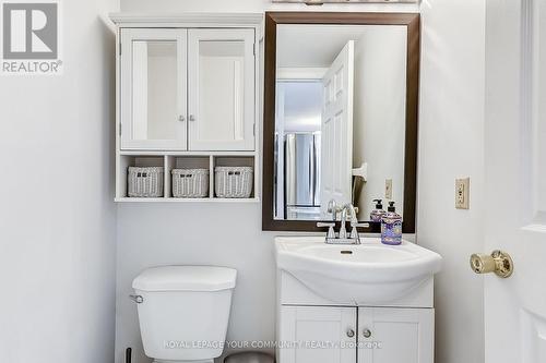 722 - 75 Weldrick Road E, Richmond Hill, ON - Indoor Photo Showing Bathroom