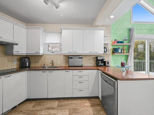 Kitchen - 1948 Rue Du Skieur, Sainte-Adèle, QC 