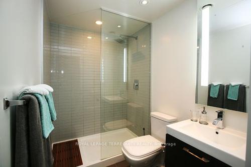 1315-629 King St W, Toronto, ON - Indoor Photo Showing Bathroom