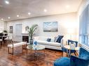 98 Earlscourt Ave, Toronto, ON  - Indoor Photo Showing Living Room 