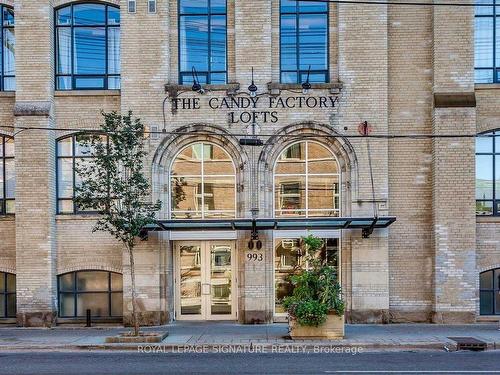 416-993 Queen St W, Toronto, ON - Outdoor With Facade