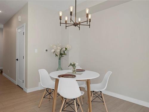 A-2102 Nikola Pl, Campbell River, BC - Indoor Photo Showing Dining Room