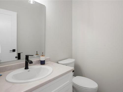 A-2102 Nikola Pl, Campbell River, BC - Indoor Photo Showing Bathroom