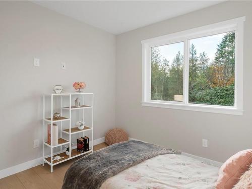 A-2102 Nikola Pl, Campbell River, BC - Indoor Photo Showing Bedroom