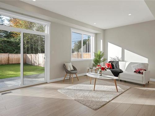 A-2102 Nikola Pl, Campbell River, BC - Indoor Photo Showing Living Room