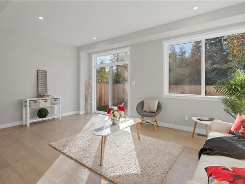 A-2102 Nikola Pl, Campbell River, BC - Indoor Photo Showing Living Room