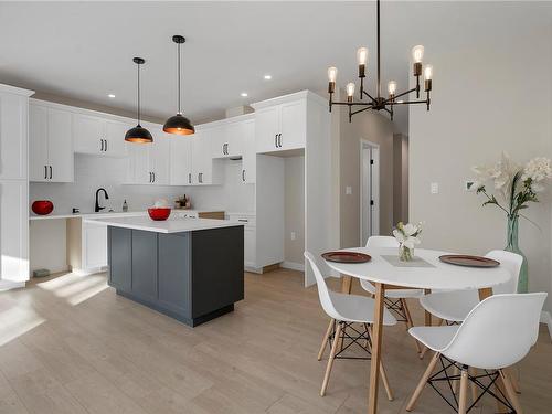 A-2102 Nikola Pl, Campbell River, BC - Indoor Photo Showing Dining Room