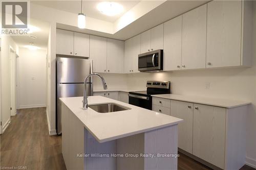 A15 - 10 Palace Street, Kitchener, ON - Indoor Photo Showing Kitchen With Stainless Steel Kitchen With Upgraded Kitchen