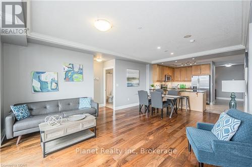 901 - 150 Wellington Street E, Guelph (Central West), ON - Indoor Photo Showing Living Room