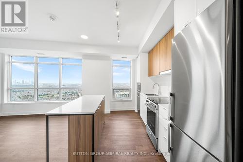 3005 - 30 Upper Mall Way, Vaughan, ON - Indoor Photo Showing Kitchen With Upgraded Kitchen