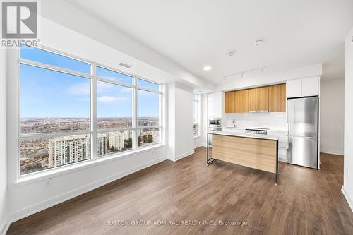 3005 - 30 Upper Mall Way, Vaughan, ON - Indoor Photo Showing Kitchen