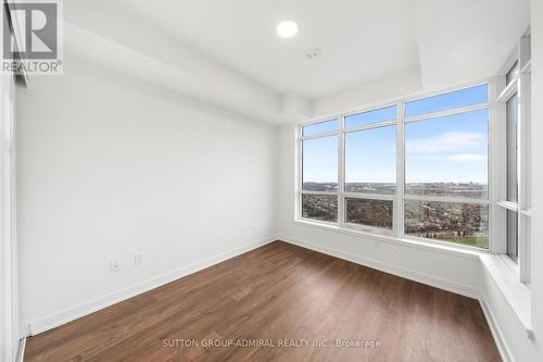 3005 - 30 Upper Mall Way, Vaughan, ON - Indoor Photo Showing Other Room