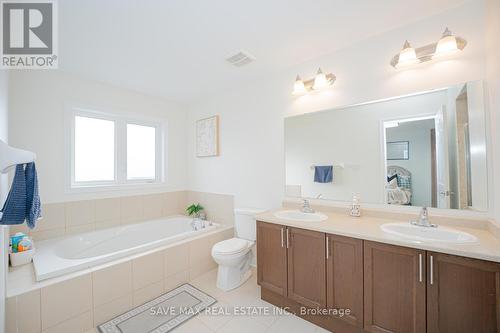 61 Edinburgh Drive, Brampton, ON - Indoor Photo Showing Bathroom