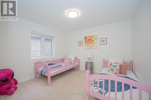 61 Edinburgh Drive, Brampton, ON - Indoor Photo Showing Bedroom