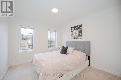 61 Edinburgh Drive, Brampton, ON - Indoor Photo Showing Bedroom