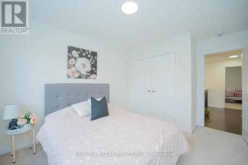 61 Edinburgh Drive, Brampton, ON - Indoor Photo Showing Bedroom