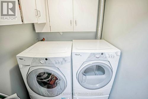 216 - 75 Emmett Avenue, Toronto, ON - Indoor Photo Showing Laundry Room