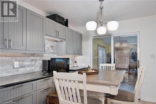 7 King Crescent, East Zorra-Tavistock (Hickson), ON - Indoor Photo Showing Dining Room