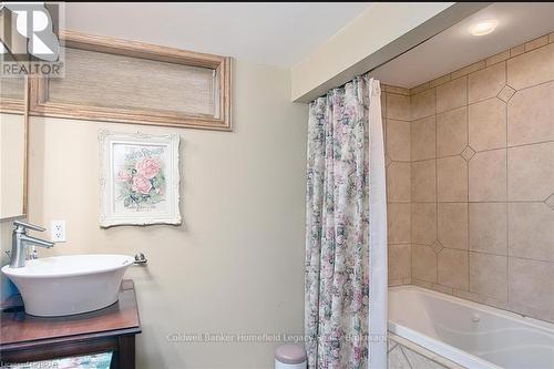 7 King Crescent, East Zorra-Tavistock (Hickson), ON - Indoor Photo Showing Bathroom