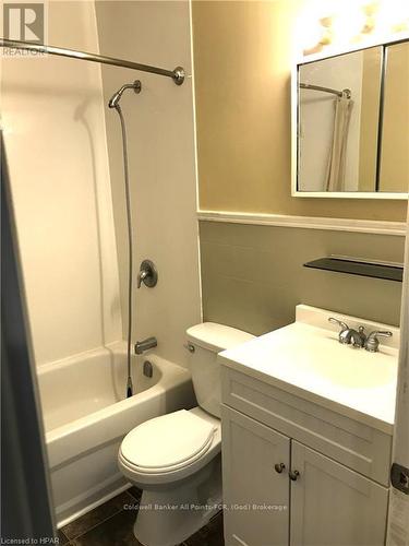 116 Quebec Street, Goderich (Goderich (Town)), ON - Indoor Photo Showing Bathroom