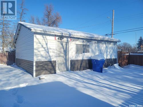 31 Charles Crescent, Regina, SK - Outdoor