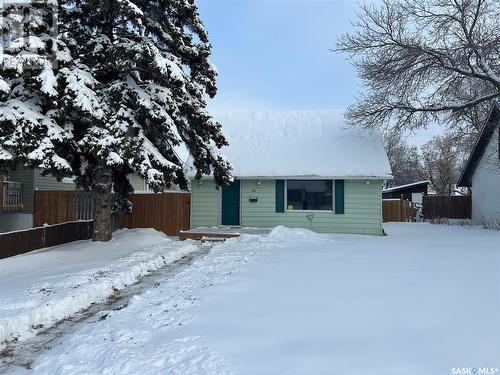 31 Charles Crescent, Regina, SK - Outdoor