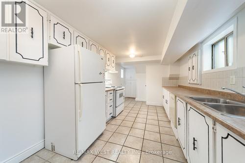 Lower - 2534 Palisander Avenue, Mississauga, ON - Indoor Photo Showing Kitchen With Double Sink