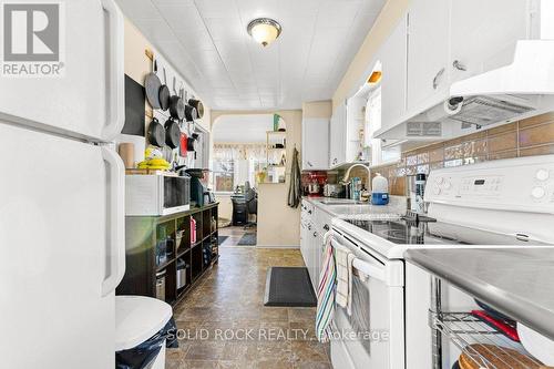 4161 Brinston Road, South Dundas, ON - Indoor Photo Showing Kitchen With Double Sink