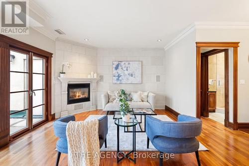 Ph5 - 33 Wallace Street, Vaughan, ON - Indoor Photo Showing Living Room With Fireplace