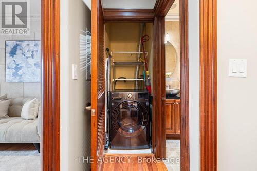 Ph5 - 33 Wallace Street, Vaughan, ON - Indoor Photo Showing Laundry Room