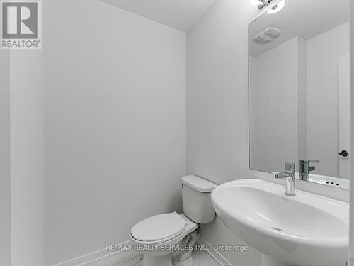 77 - 39 Honeycrisp Crescent, Vaughan, ON - Indoor Photo Showing Bathroom